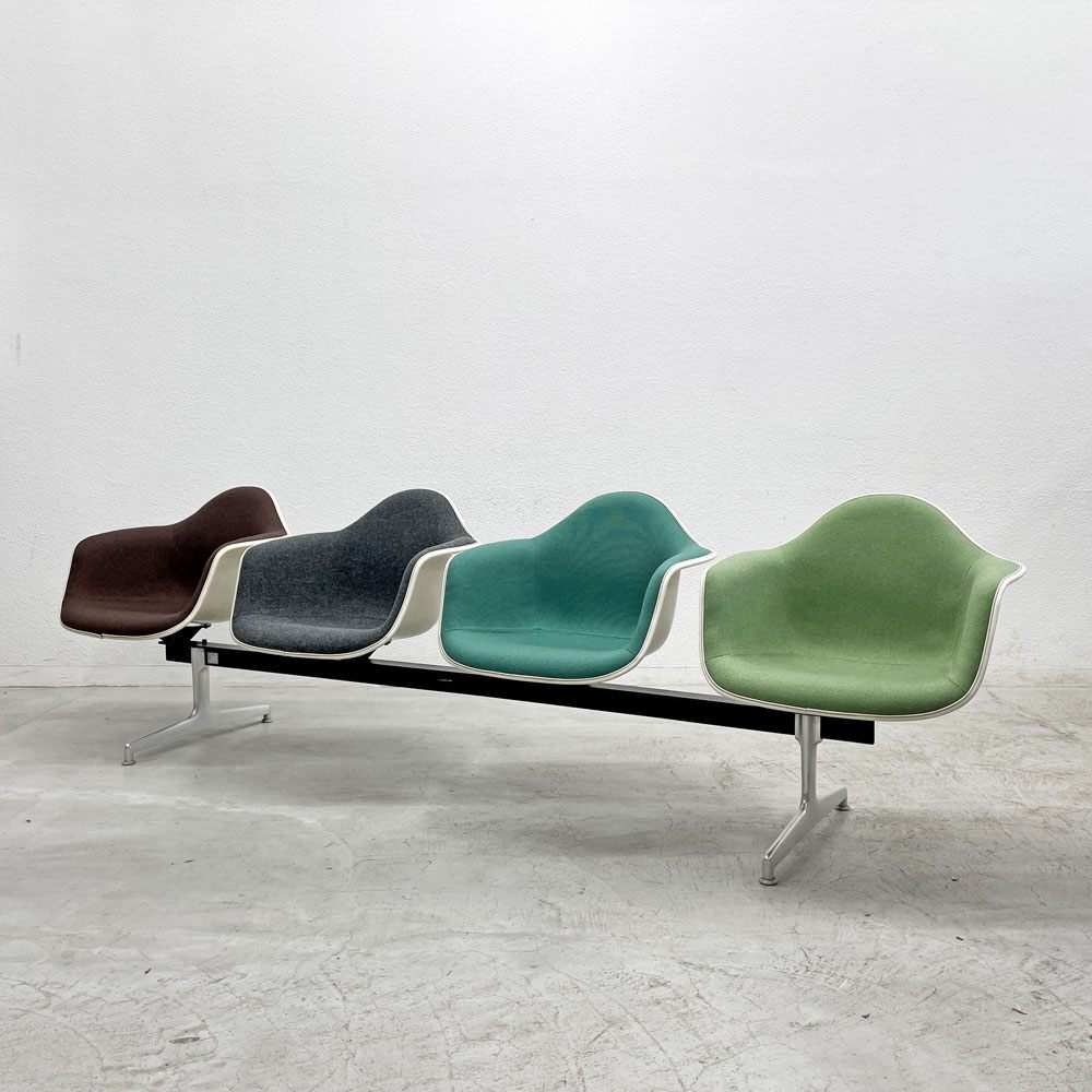 〓 ハーマンミラー Herman Miller ビンテージ エアポートベンチ タンデムシート 4連 アームシェル 2nd ファブリック 新品張替え済 A