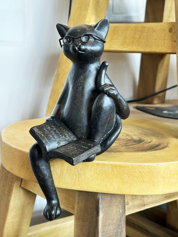 ネコ オブジェ 読書ネコ 猫 アニマル 動物 置物 インテリア 飾り かわいい オーナメント レジン 雑貨 プレゼント ギフト 贈り物