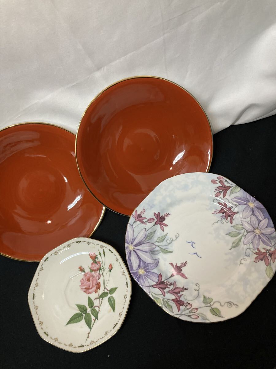 【7E53.7E18.7E14】プレート 洋食器 皿まとめ DUCHESS ダッチェス 赤色 大皿 Marui ソーサー 食器 小皿