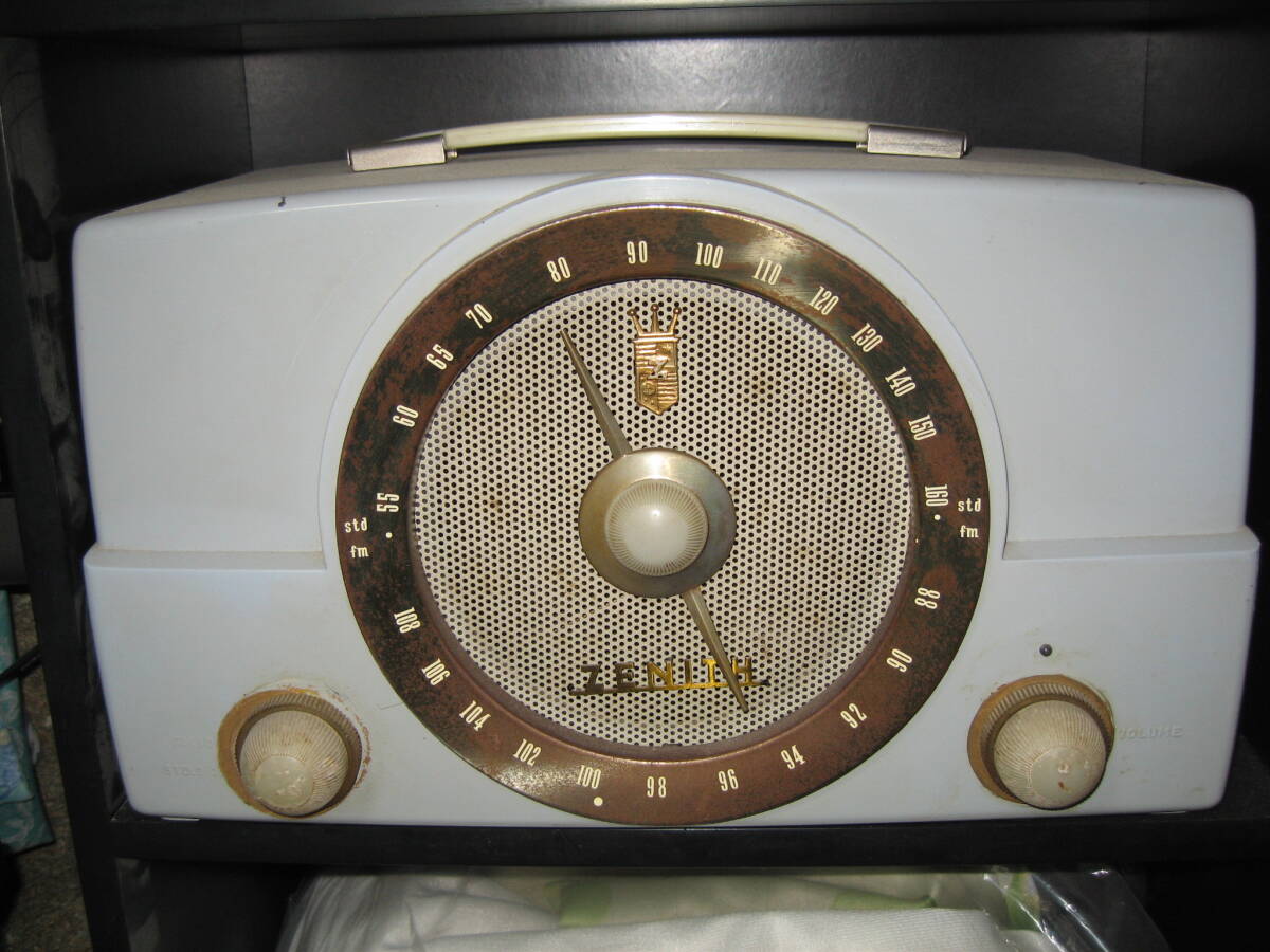 ZENITH 旧いラジオ　　コレクション品