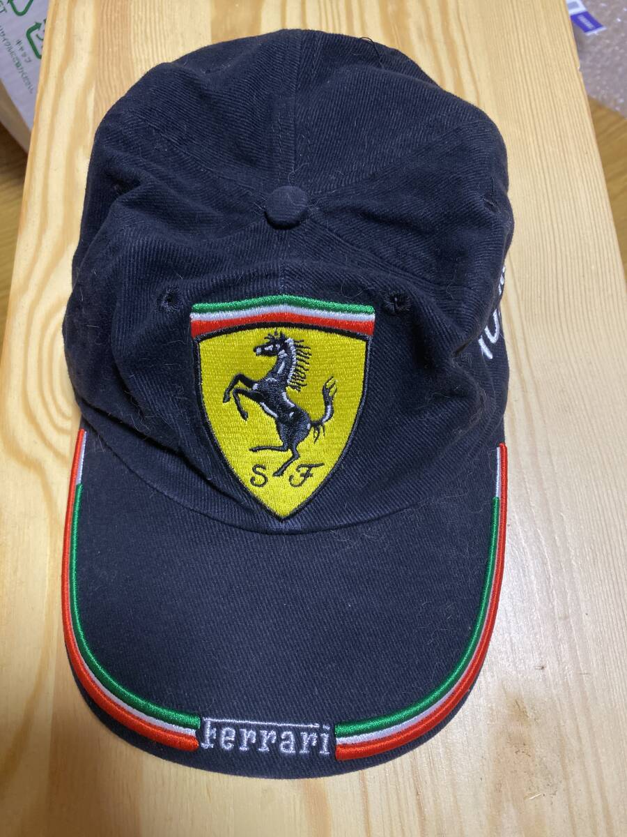 フェラーリ帽子