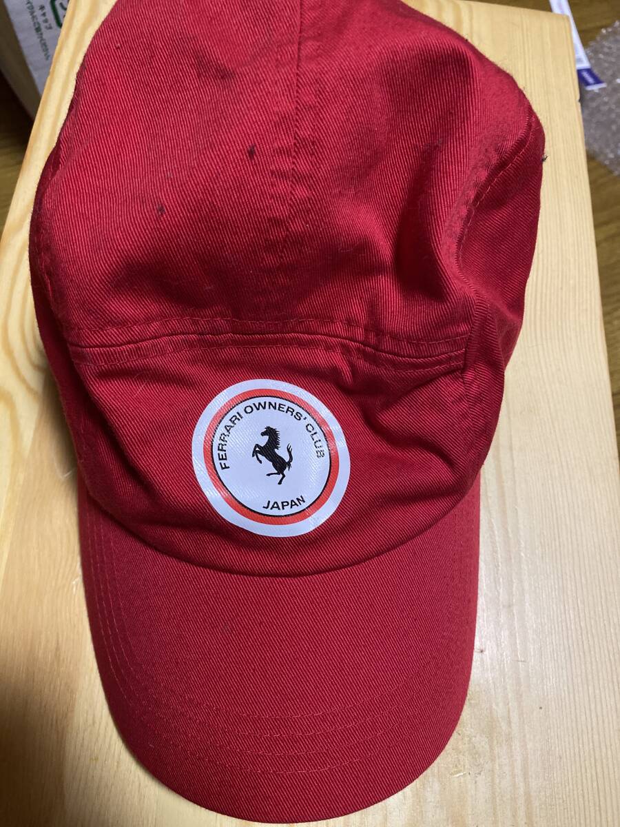 フェラーリ帽子赤