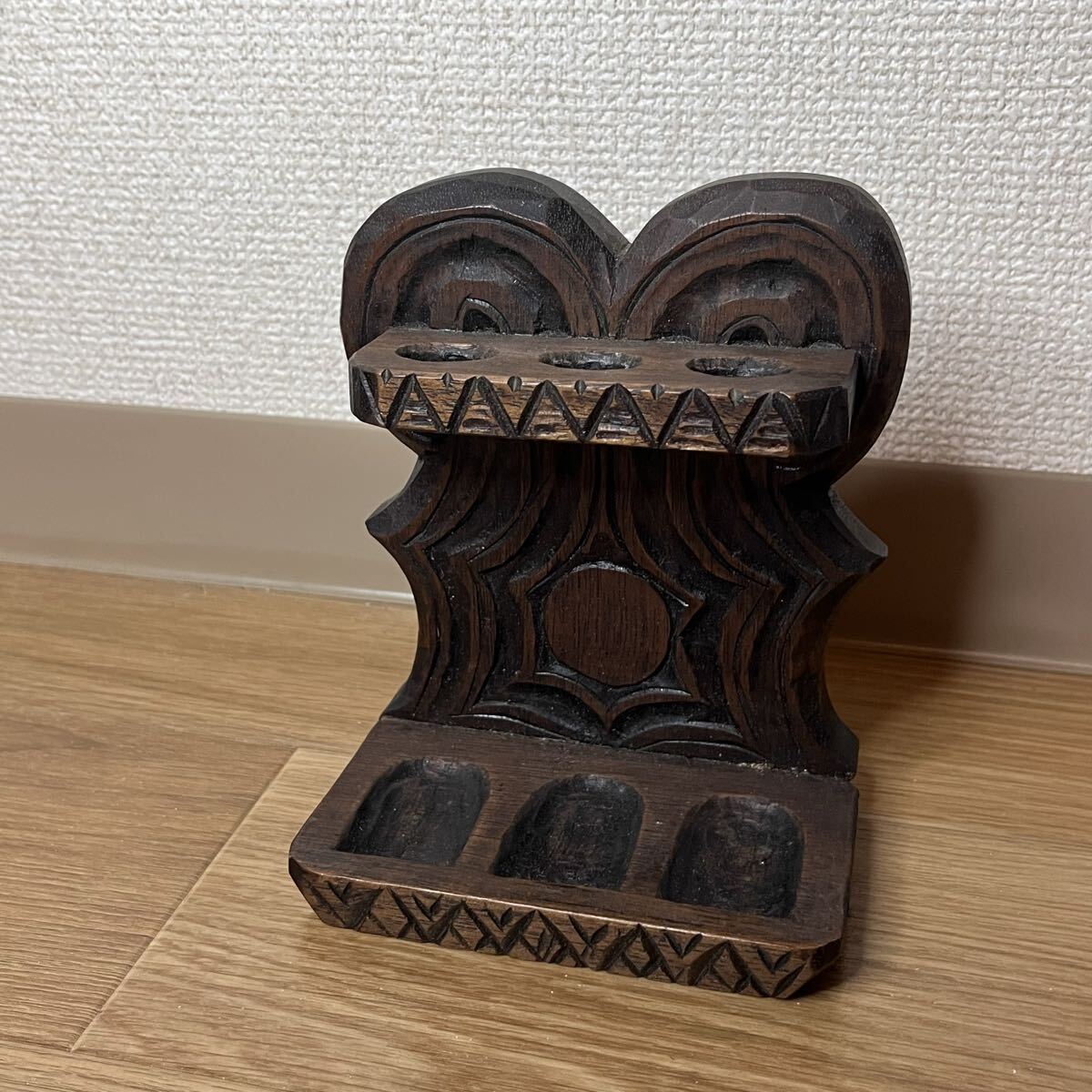 木彫り アイヌ パイプ スタンド 1966年 銘有 キセル 北海道 骨董品 時代物