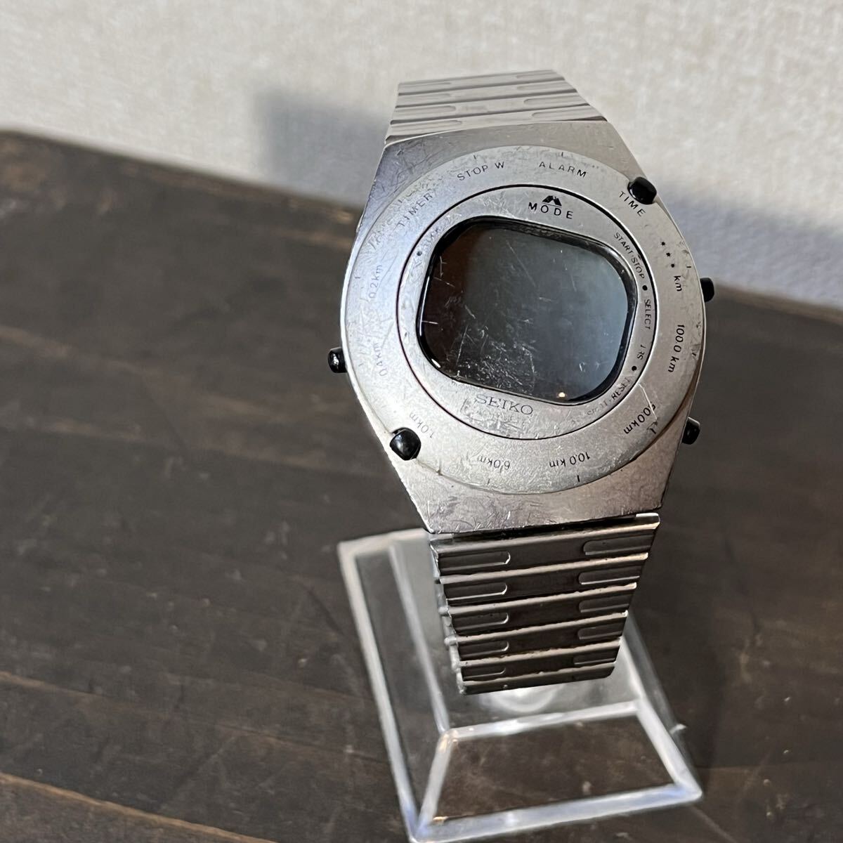 セイコー スピードマスター ジウジアーロデザイン クォーツ 腕時計 A828-4020 メンズ デジタル 未稼働 SEIKO 