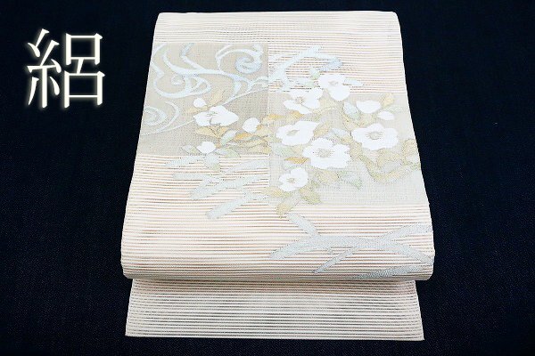 名古屋帯 夏帯 夏 絽 絽綴れ 松葉仕立て アイボリー 枝花 金糸 銀糸 長さ3ｍ78㎝ お洒落 正絹 仕立て上がり 着物フィ m-7996