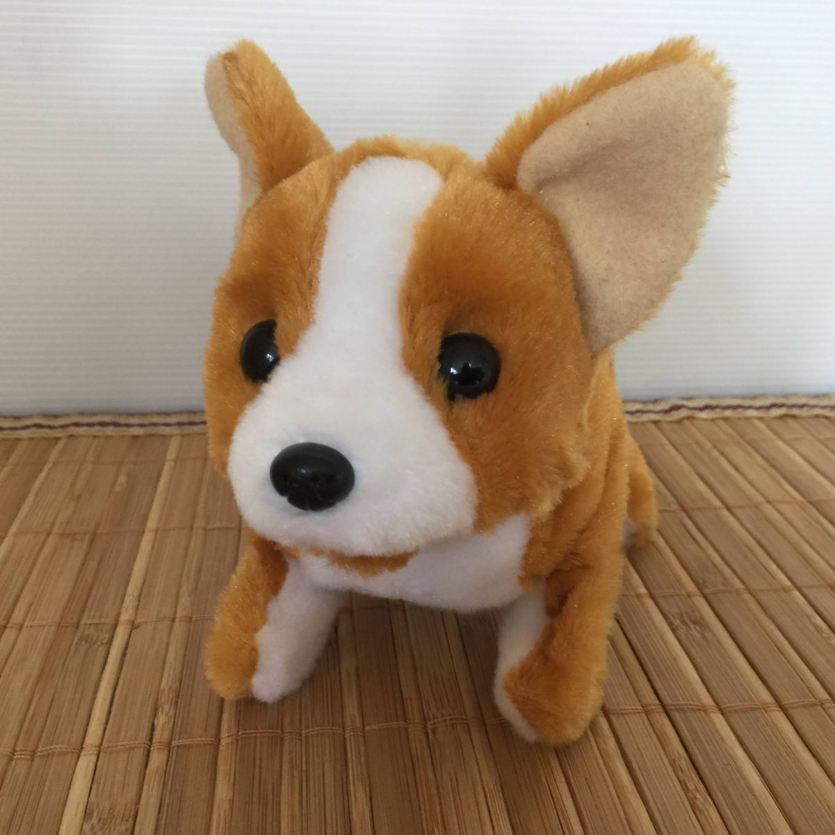 管む【IWAYA コーギー とことこ人形 ぬいぐるみ】