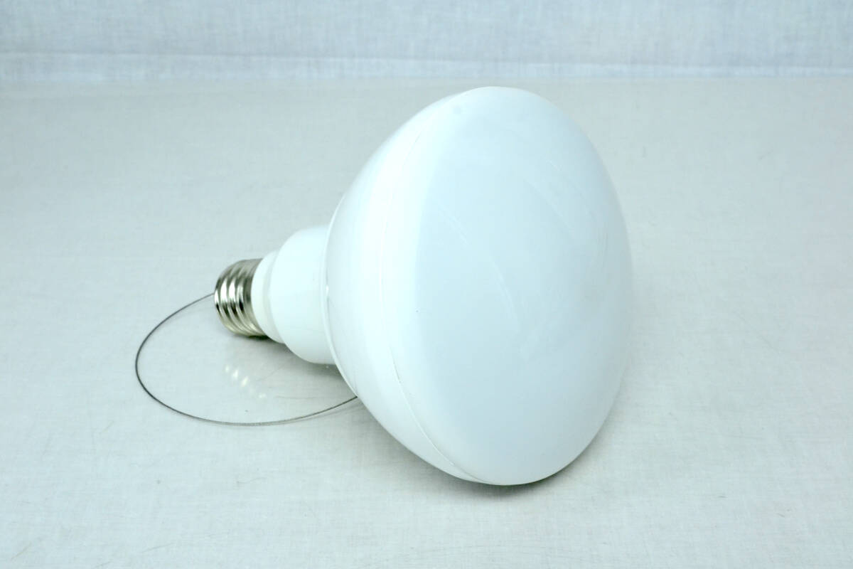 LEDパーライト 40W型LEDパーライト LU-PNL40Y60-100L 昼白色 レフランプ500W相当 中古品 