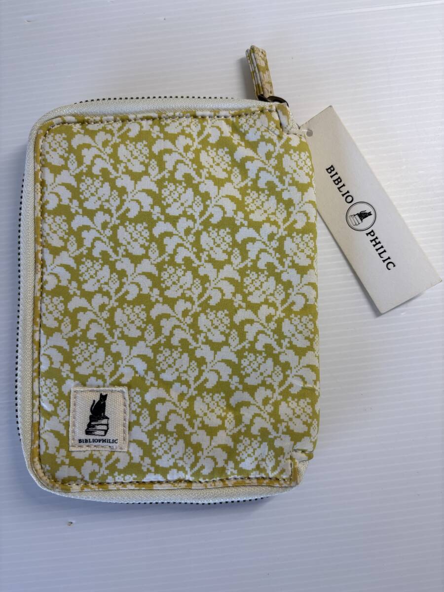 未使用品★タグ付き★ビブリオフィリック　ブックカバー　BIBLIOPHLIC　リバティプリント　ブックカバー　2