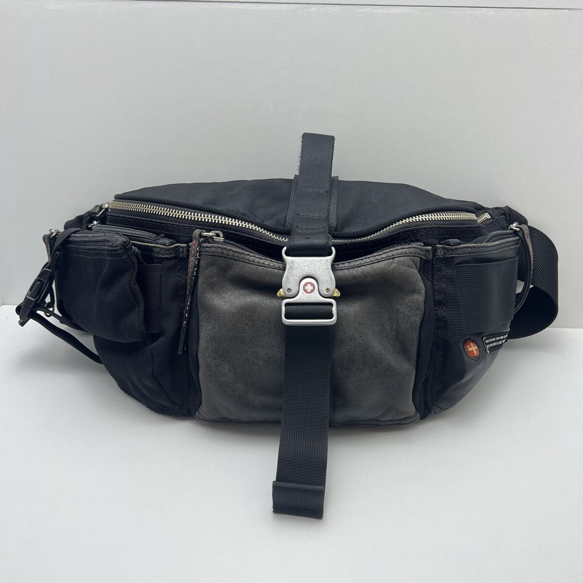 TOUGH JEANS SMITH 00s tech archive shoulder bag leather gimmick y2k タフジーンズスミス レザー切替 スリングバッグ ギミック 堅牢 