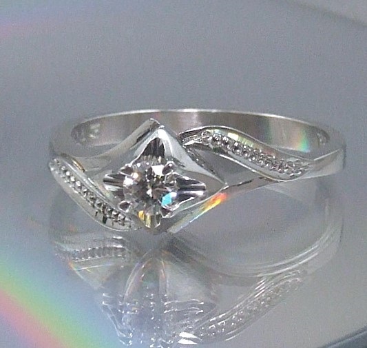 ◆ 在庫大処分！超得プライス！■ Pt900 ◆ ” ダイヤモンド ” リング ★ 4.27g ◆ 13号 ◆ 0.13ct ◆ 指輪／リング ★ 透明度 VS1 ◆