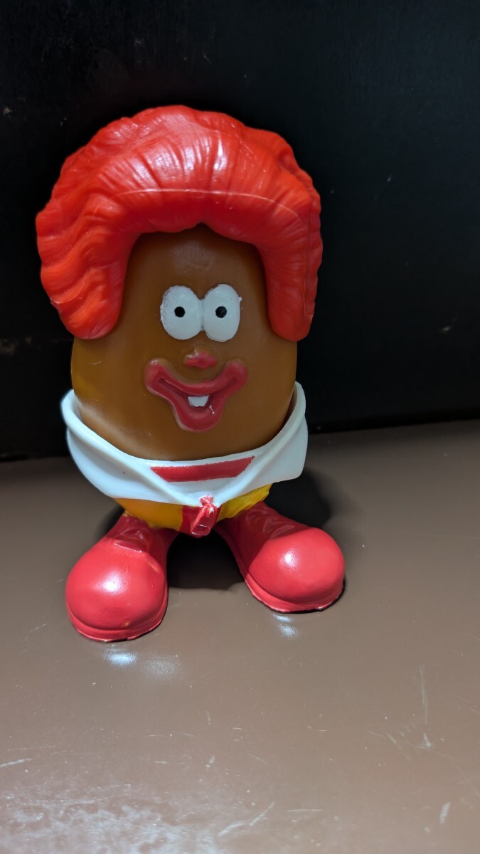マクドナルド　ミールトイ　マックナゲットバディーズ　ロナルド・マクドナルド　ドナルド・マクドナルド