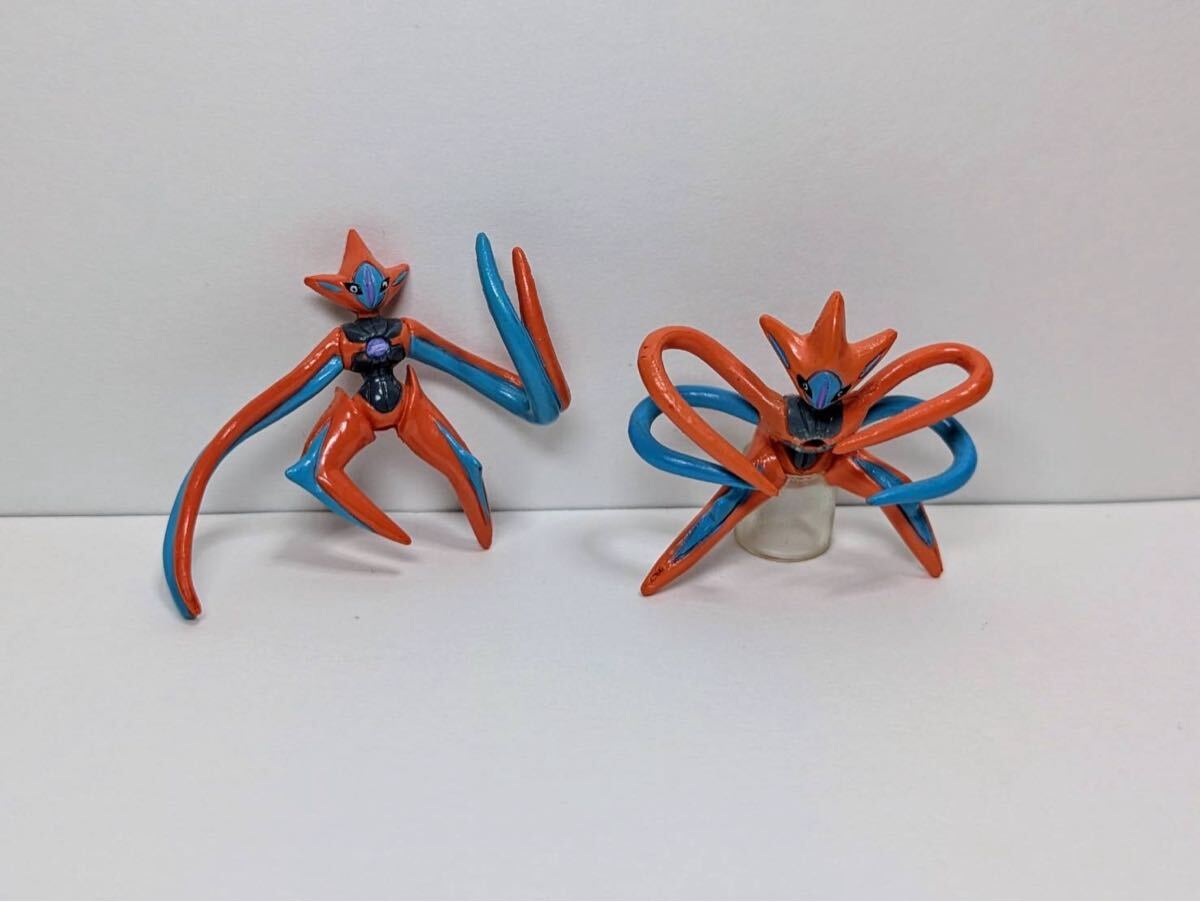 ポケモン　デオキシス　アタックフォルム　フィギュア　2体セット　カプセルトイ　当時物　ポケットモンスター 