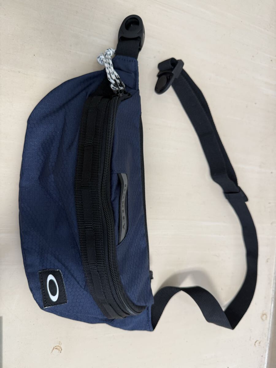 OAKLEY オークリー　ウエストポーチ