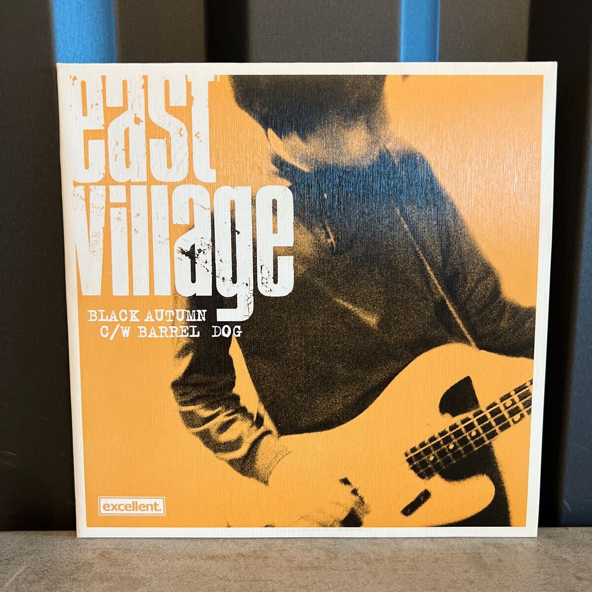 【アナログ盤】激レア/国内盤/7インチ/East Village/Black Autumn / Barrel Dog/ポストカード付/EP