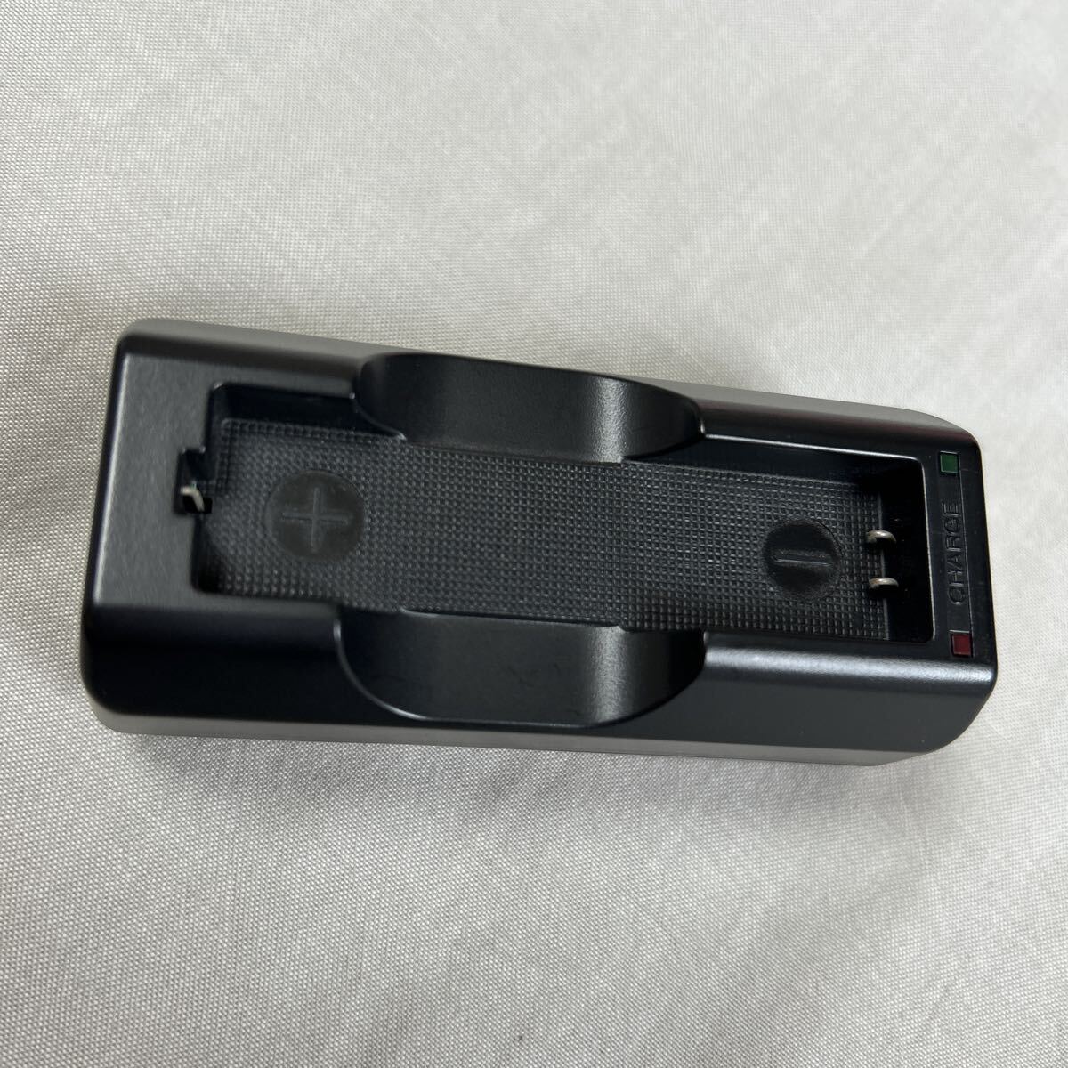 SONY Ni-Cd BATTERY CHARGER BC-7R
