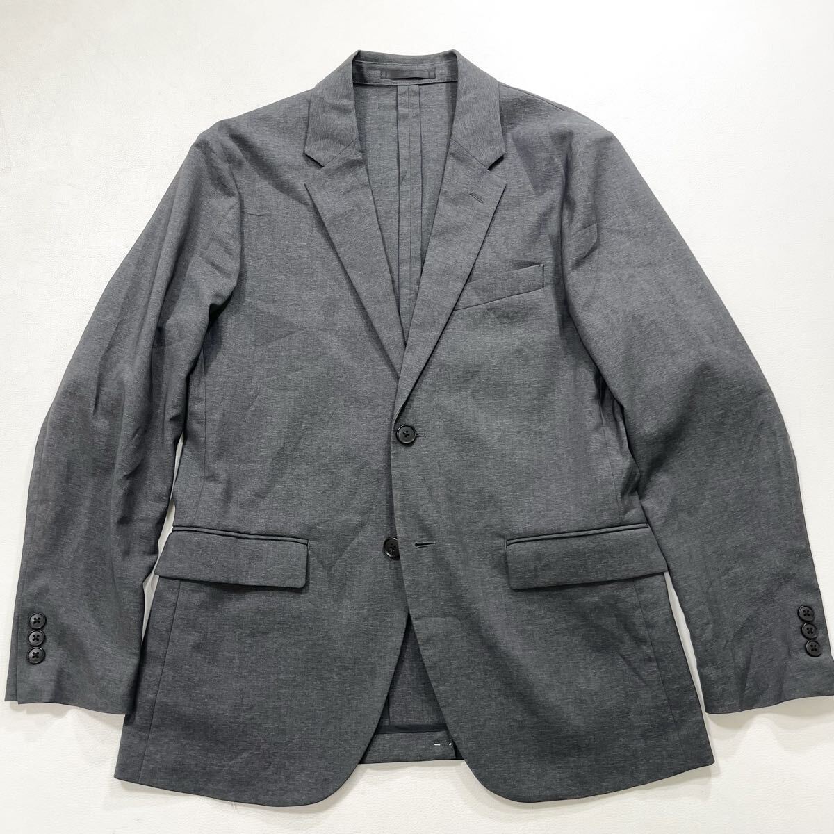 308 UNIQLO ユニクロ 感動ジャケット ウールライク SLIM FIT ストレッチ 2Bジャケット ビジネス オフィス チャコールグレー メンズ 50819R
