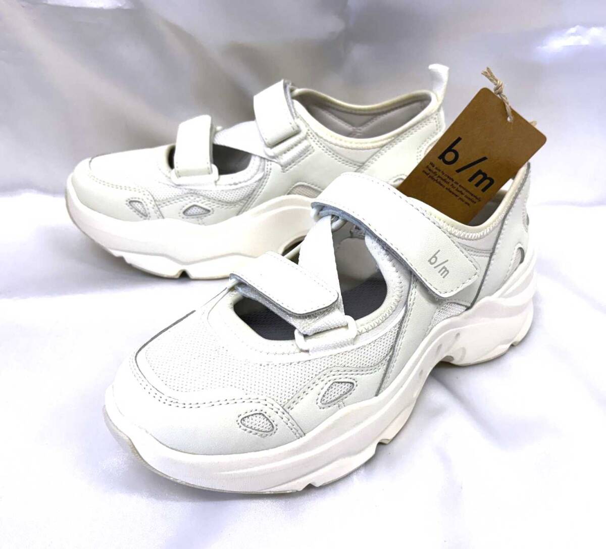 ◆送料無料◆新品♪b/mシリーズ◆B/M04オルタ(白)size23.5cm◆レディーススニーカー◆moonstar◆ムーンスター☆