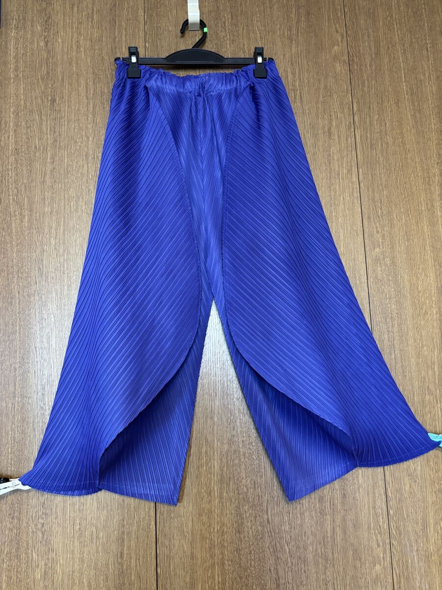 新品未使用PLEATSブリーツ高級な紫 ワイドパンツ