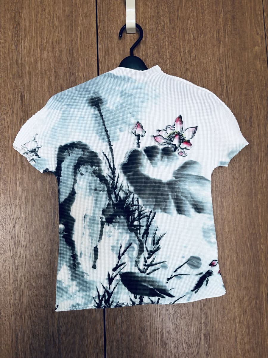 新品 未使用PLEATS 半袖Tシャツ