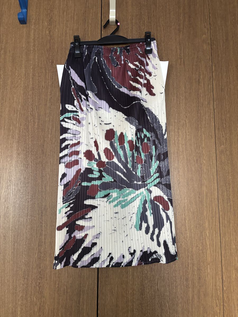 新品 未使用PLEASTS プリーツ ロングスカート花柄