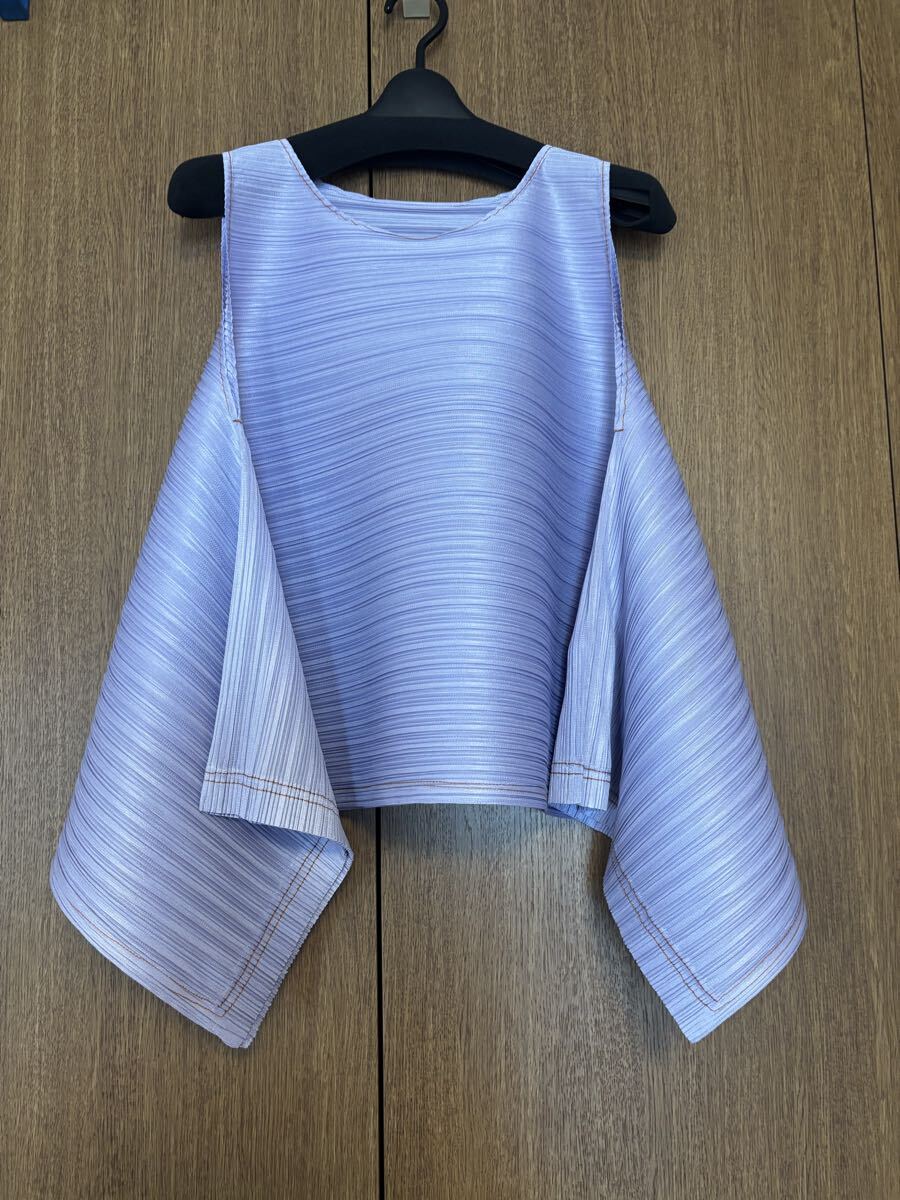 新品未使用 PLEATS プリーツ ノースリーブ トップス