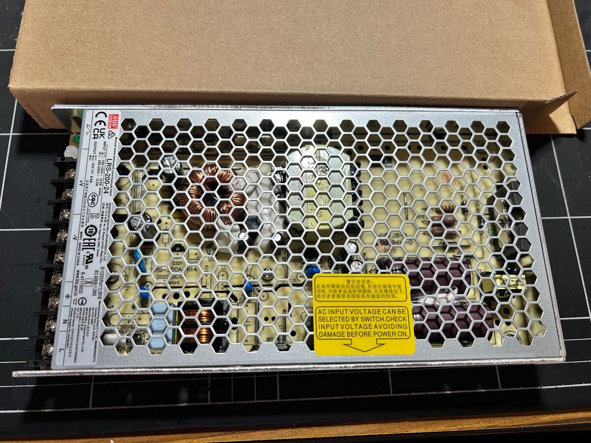 Mean Well 24V 8.8A 電源 LRS-200-24 voron