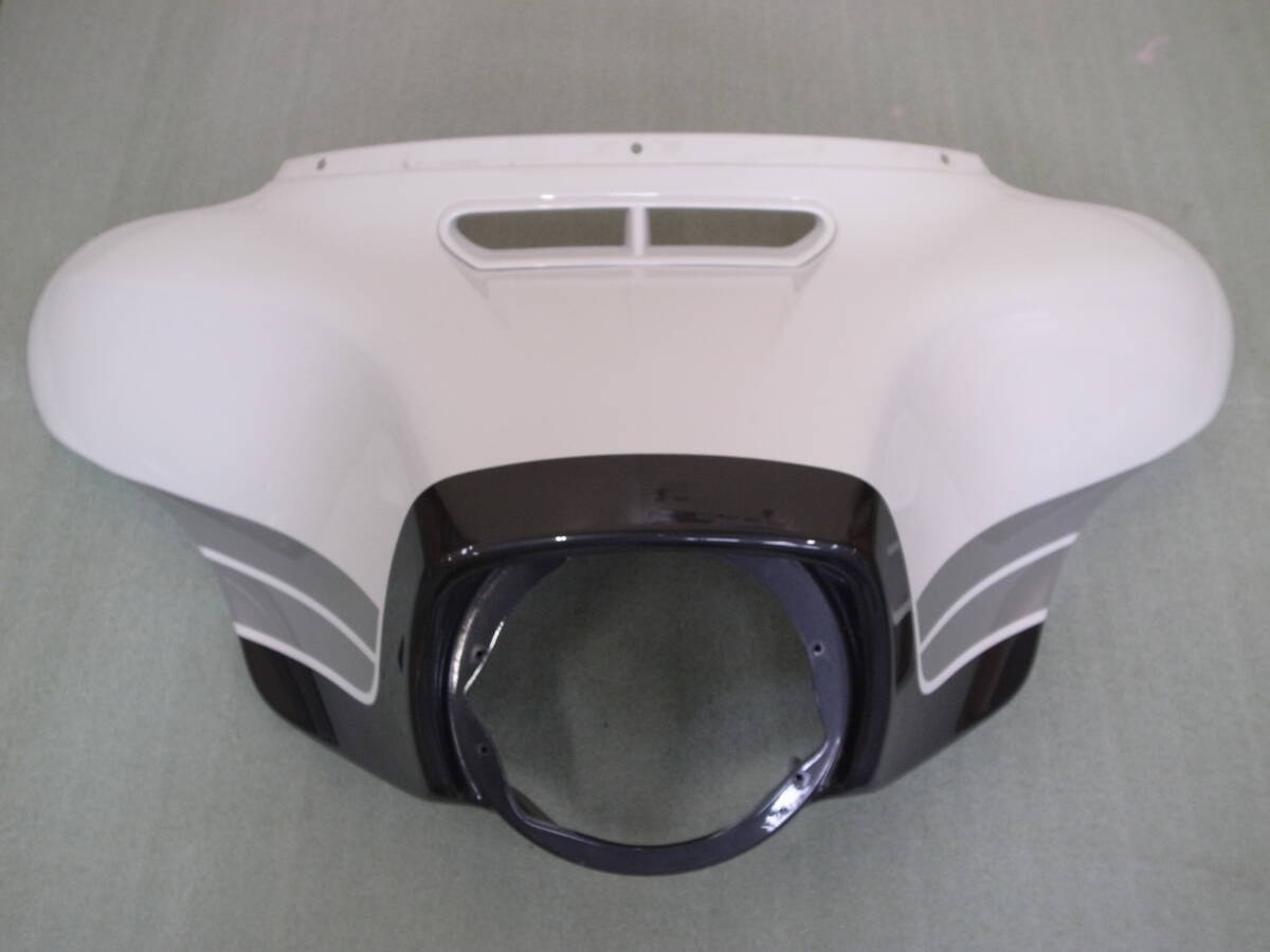 【中古特価】ハーレーダビットソン純正 フロントカウル 2020年 CVO トライク取り外し 57000628EMN 美品 