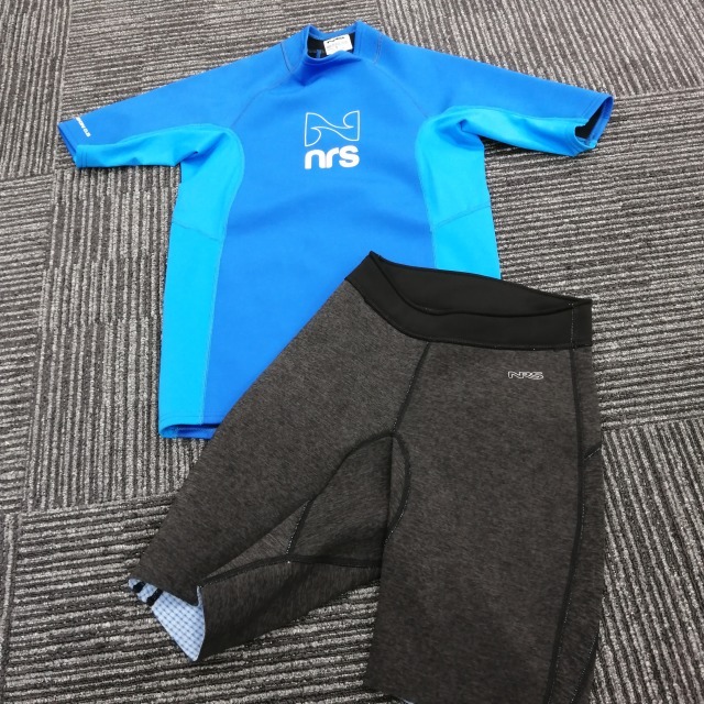 まとめ NRS ウェットスーツ 半袖 Tシャツ型 0.5 ハーフパンツ 1.5 上下 セット サイズ S カヤック カヌー 川