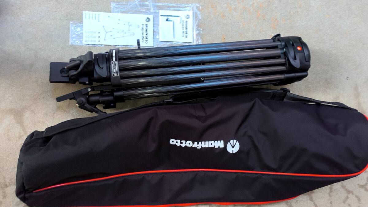 Manfrotto MVTTWINGC carbon tripod ground spreader マンフロット カーボンツインビデオ三脚 グランドスプレッダー 付属