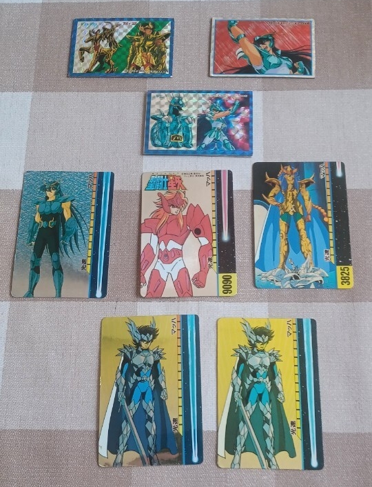 聖闘士星矢、不二家カードダス5枚。マグネット４枚。