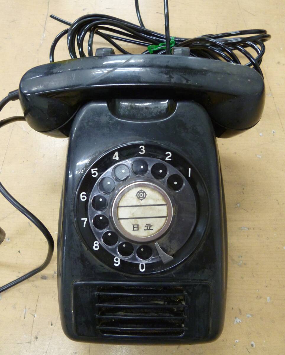 中古ジャンク 黒電話 １台 [K-106] 送料無料(北海道・沖縄・離島・佐川急便中継料金がかかる地域は除く)