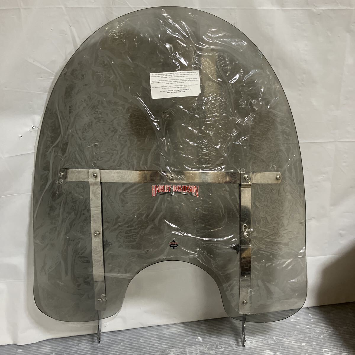 N514 クロックワークス　FLHR スクリーン 14688-97 ハーレー 純正 中古 バイク 部品 ソフテイル ダイナ スポーツスター 欠損無し