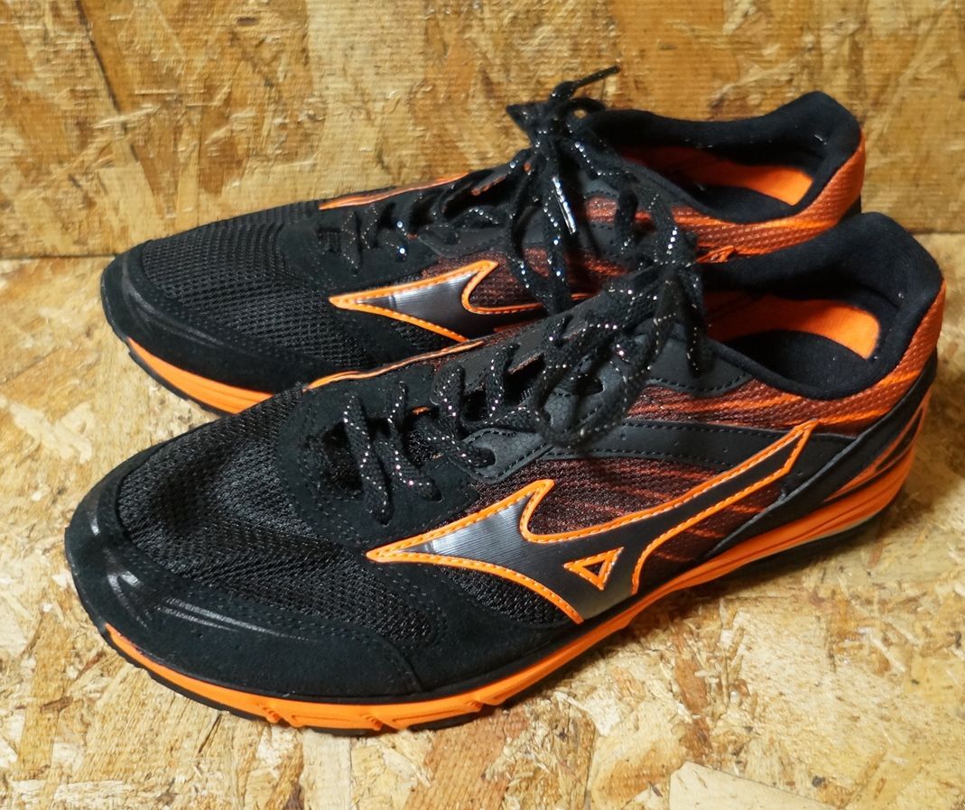 良品 MIZUNO WAVE AMULET　25.5㎝ 黒オレンジ　美津濃　ミズノ　ウェーブアミュレット
