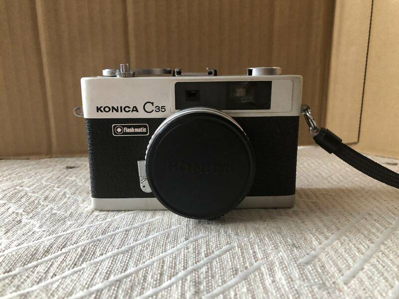 フィルムカメラ　KONICA C35.FIash matic 、ジャク品