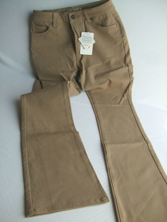 レディース新品A518■58サイズ■ベージュストレッチブーツカットパンツ