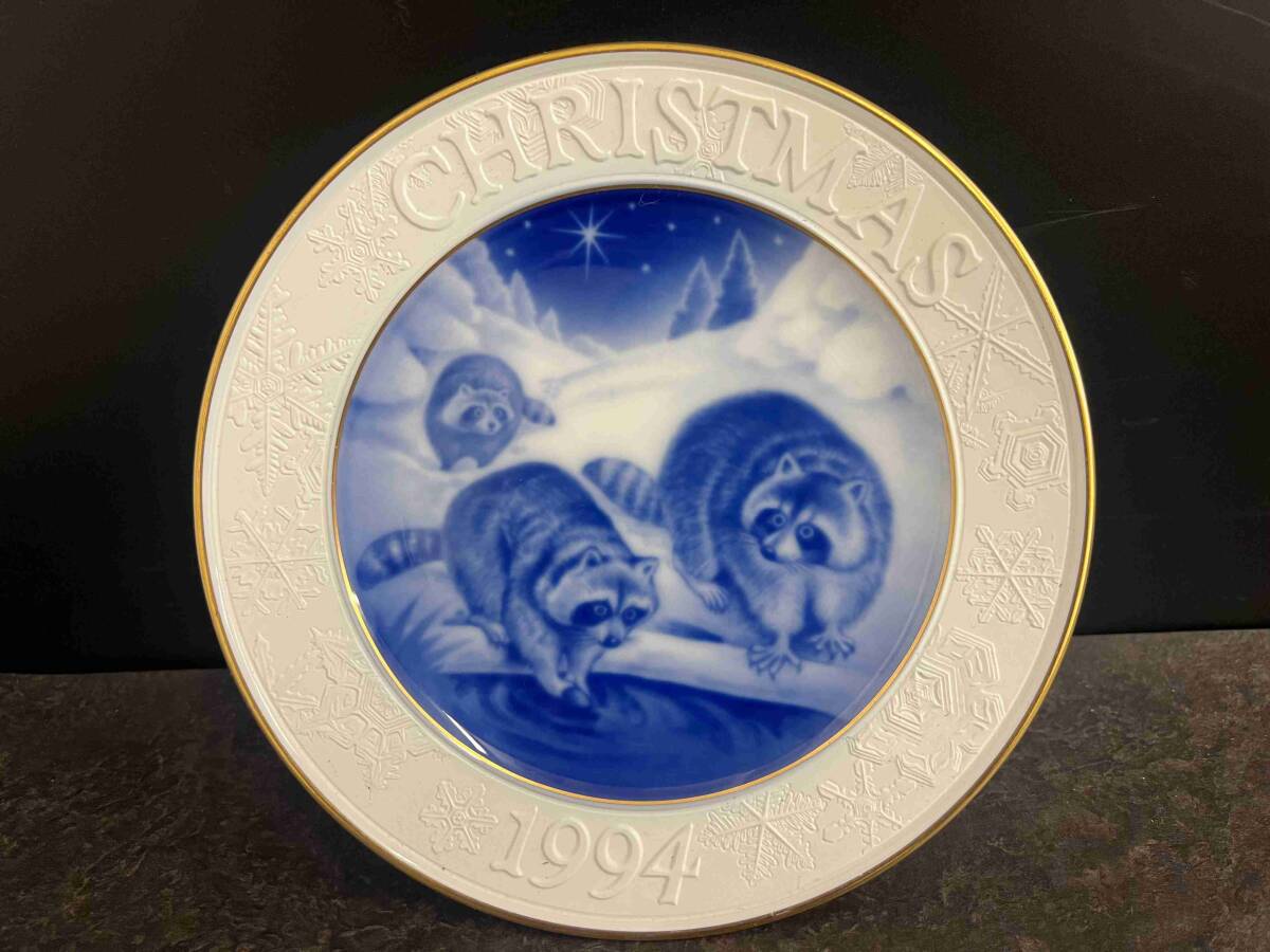 ｃｔ11189　OKURA/大倉陶園 1994年クリスマスプレート　RACCOON FAMILY　CHRISTMAS　飾り