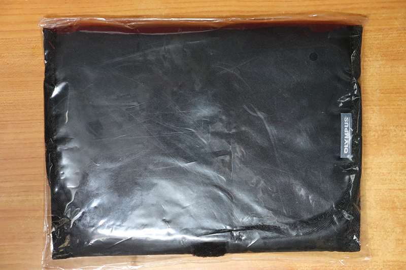 ★ オリンパス OLYMPUS ロゴ入り ソフトカメラポーチ 未使用 新品 R00010