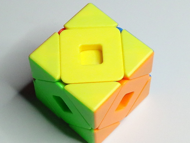 セール 立方体 パズル ステッカーなし スピード キューブ 面白い 立体 変形 複雑 難解 ルービック なめらか スムーズ 回転