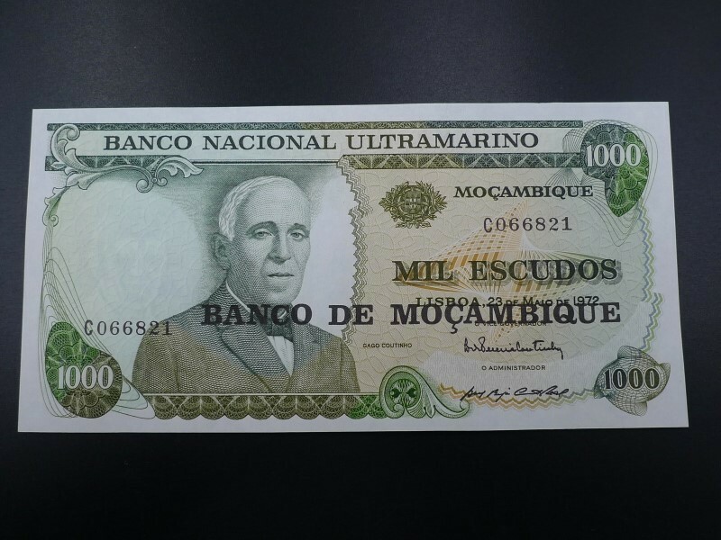 未使用 大きな紙幣 アフリカ モザンビーク 1000エスクード 1972年 軍人 ガーゴ・コーチニョ