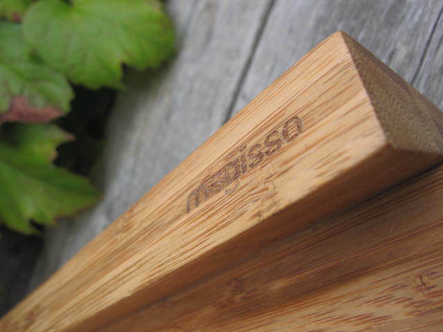 ☆便利です　天然素材　マギッソ　実用北欧雑貨　 magisso カッティングボード cutting board 一度使って欲しい　中古☆