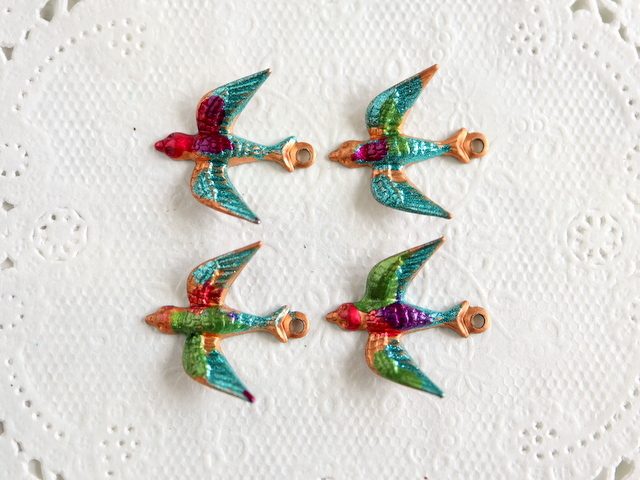 ヴィンテージ ハチドリ 鳥 バード 幸せの青い鳥 メタル チャーム ハンドペイント コレクション ハンドメイド アクセサリー パーツ 4個