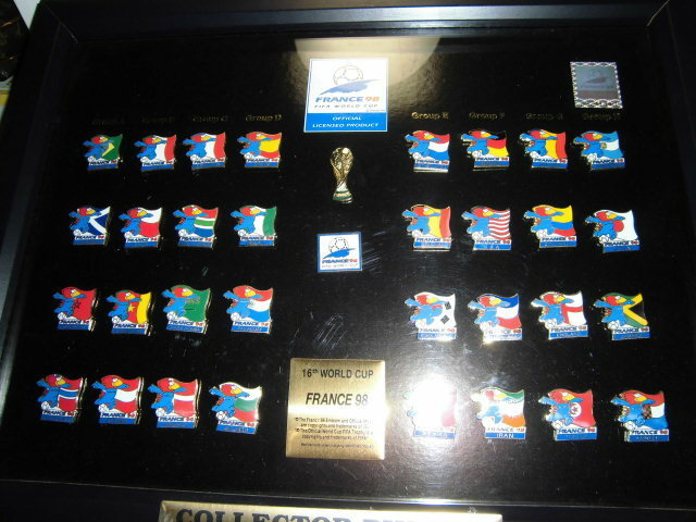 【送料無料】ピンズ collector pin set 16th ワールドカップFrance98 /27
