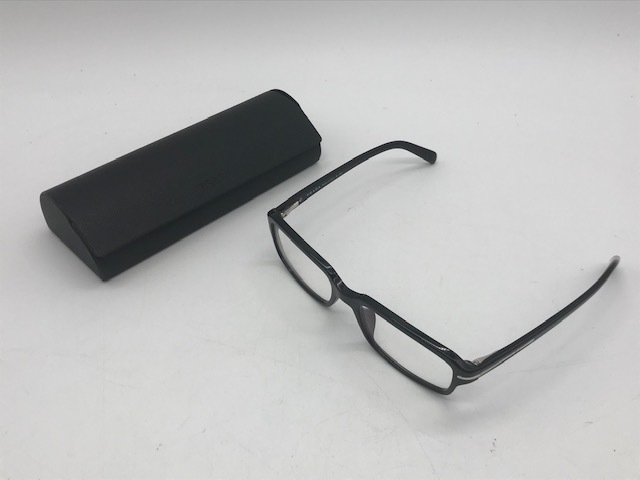 PRADA　プラダ　眼鏡　メガネ　プラスチックフレーム　ブラック