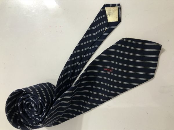 ネクタイ　Carven　カルヴェン　パリ　フランス　ブランド(60サイズ)