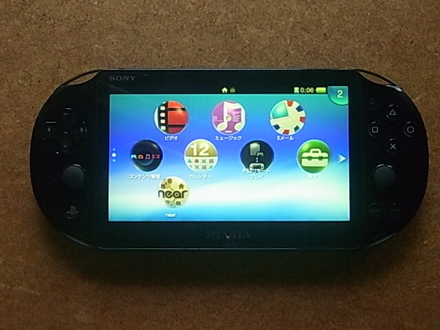 SONY PS Vita PCH-2000　送料230円　中古2