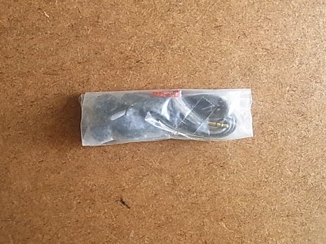 SHARP シャープ　イヤフォン　送料230円　未使用品2