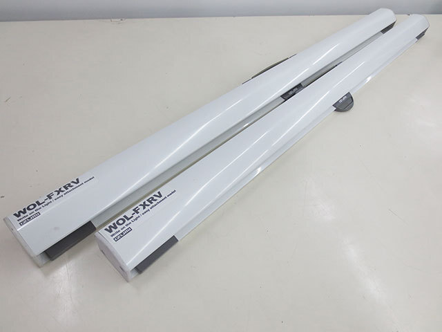 送料無料　沖縄離島不可　泉　izumi ケース一体型　マグネットスクリーン　WOL-FXRV　72インチ　現行品 WOL-FX72V 同等！　B品シワキレ！現