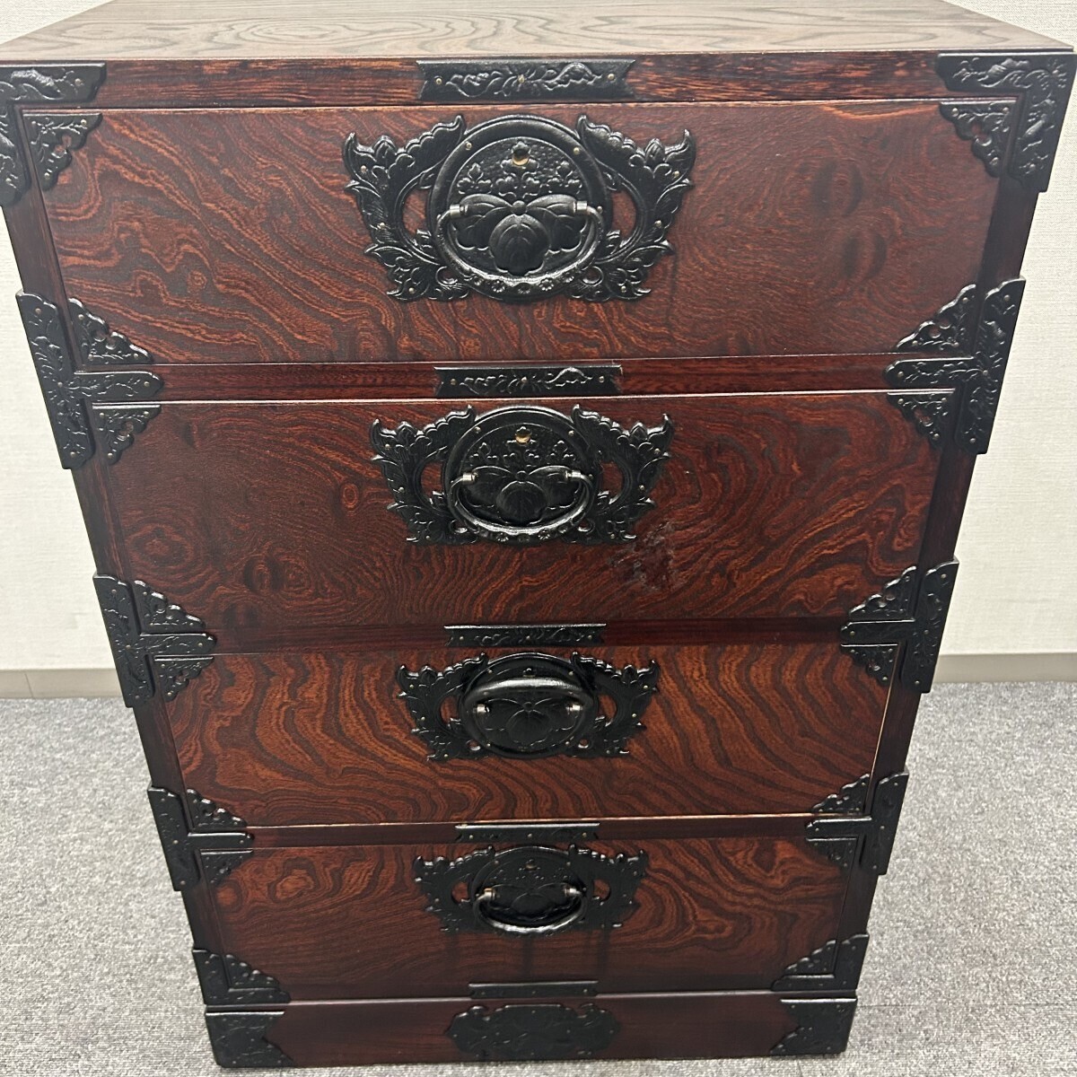 {$data['title']拍卖