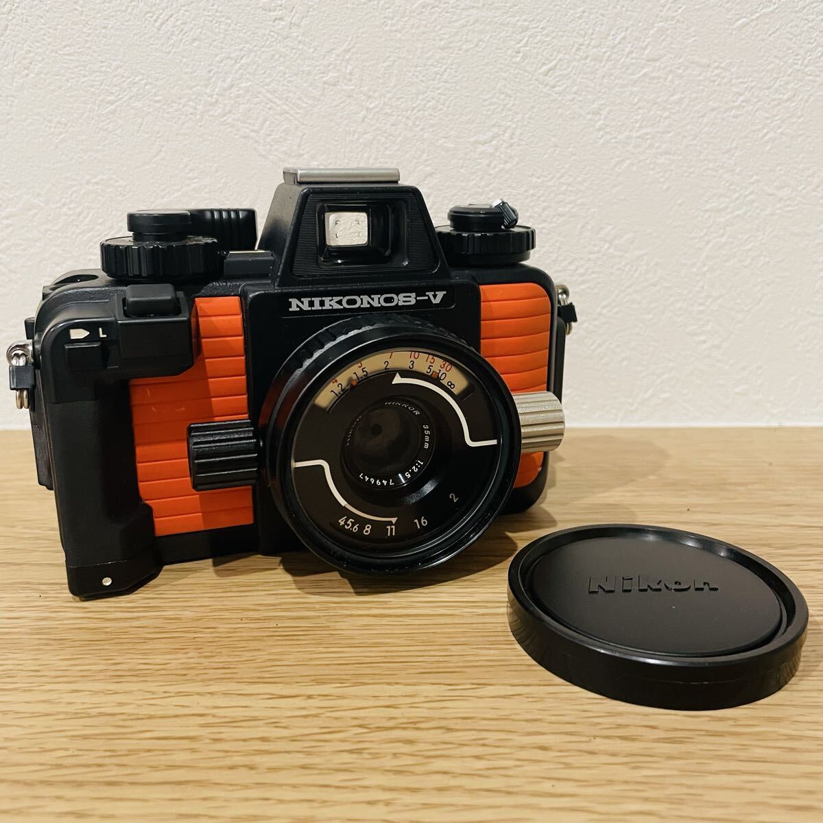 美品 Nikon ニコン NIKONOS V + NIKKOR 35ｍｍ F2.5 ニコノス 水中カメラ フィルムカメラ オレンジ 