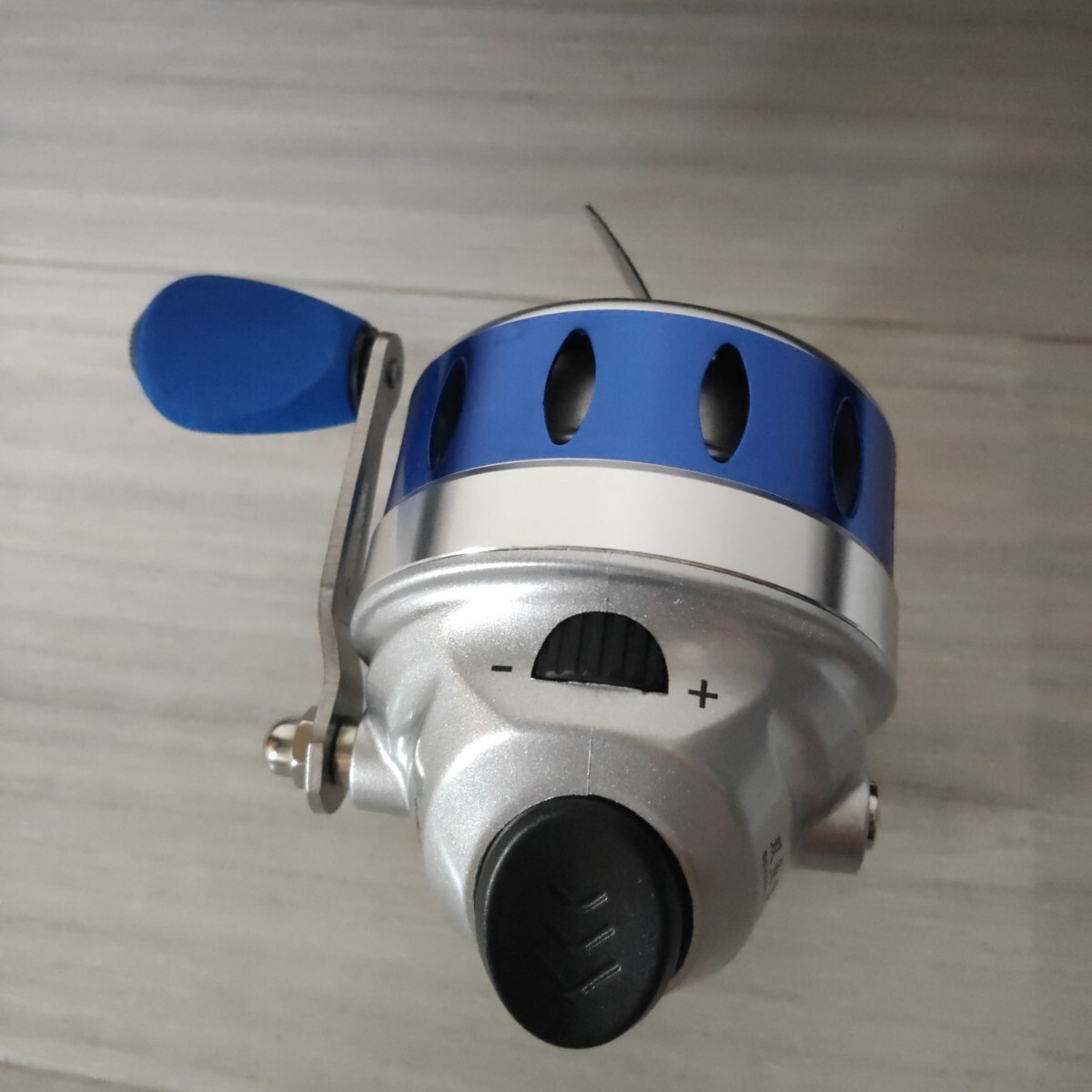 未使用 TWINFISH スピンキャストリール TB35 4BB 4.3:1ギア ルアー釣り PEライン巻き済み 部品図付 送料無料